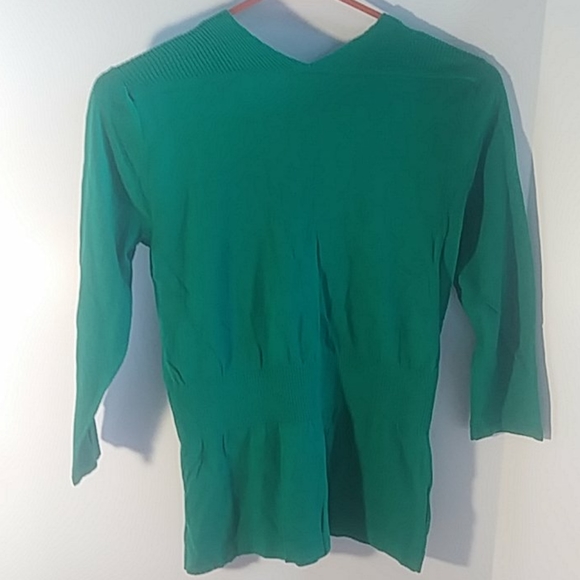 Ann Taylor Green Knit Top Med. - Picture 2 of 7